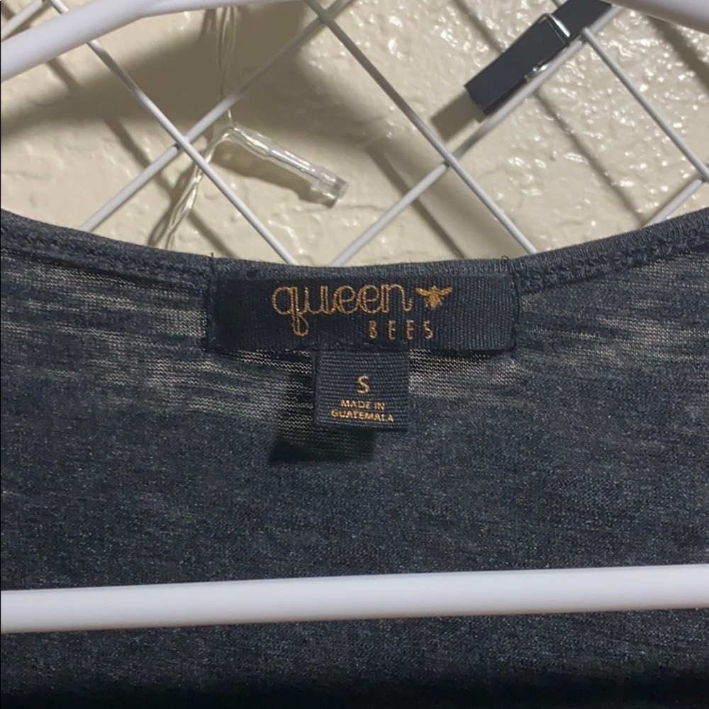 Tops - Picture 10 of 16